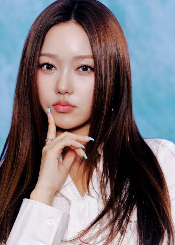 Shin Hyewon
