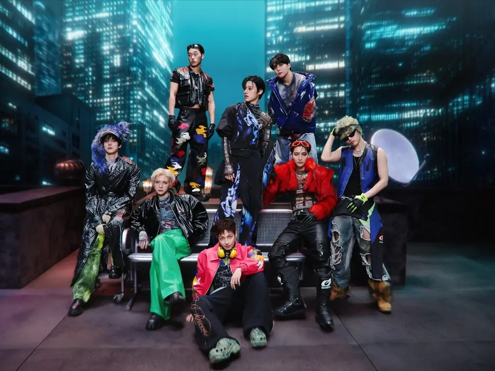 ATEEZ / KQ ENTERTAINMENT